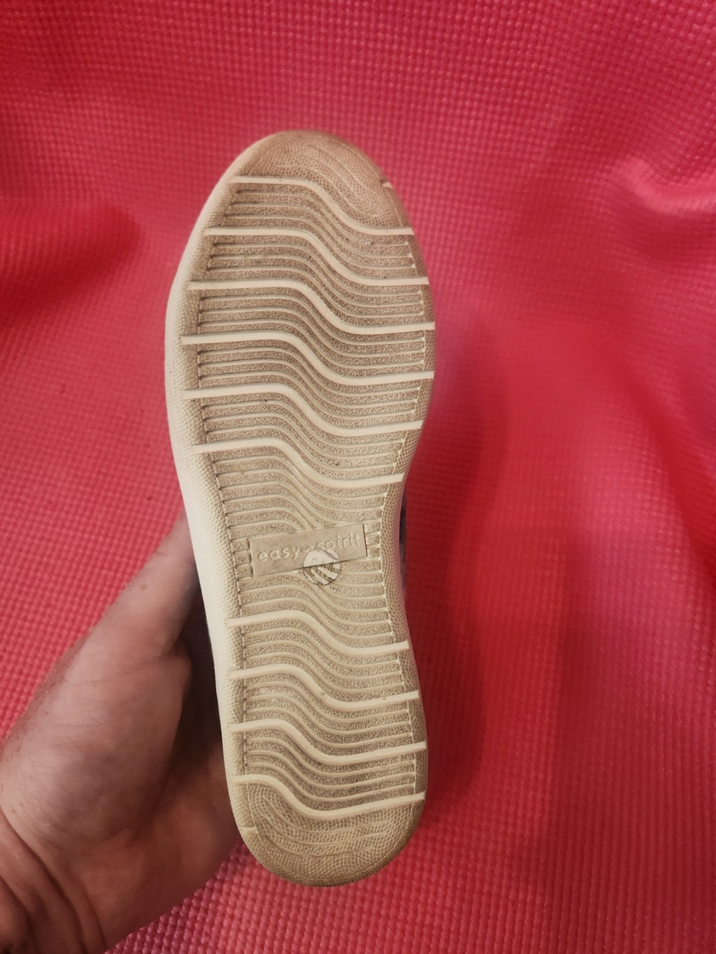 Easy Spirit Tie-dye shoes Size 6