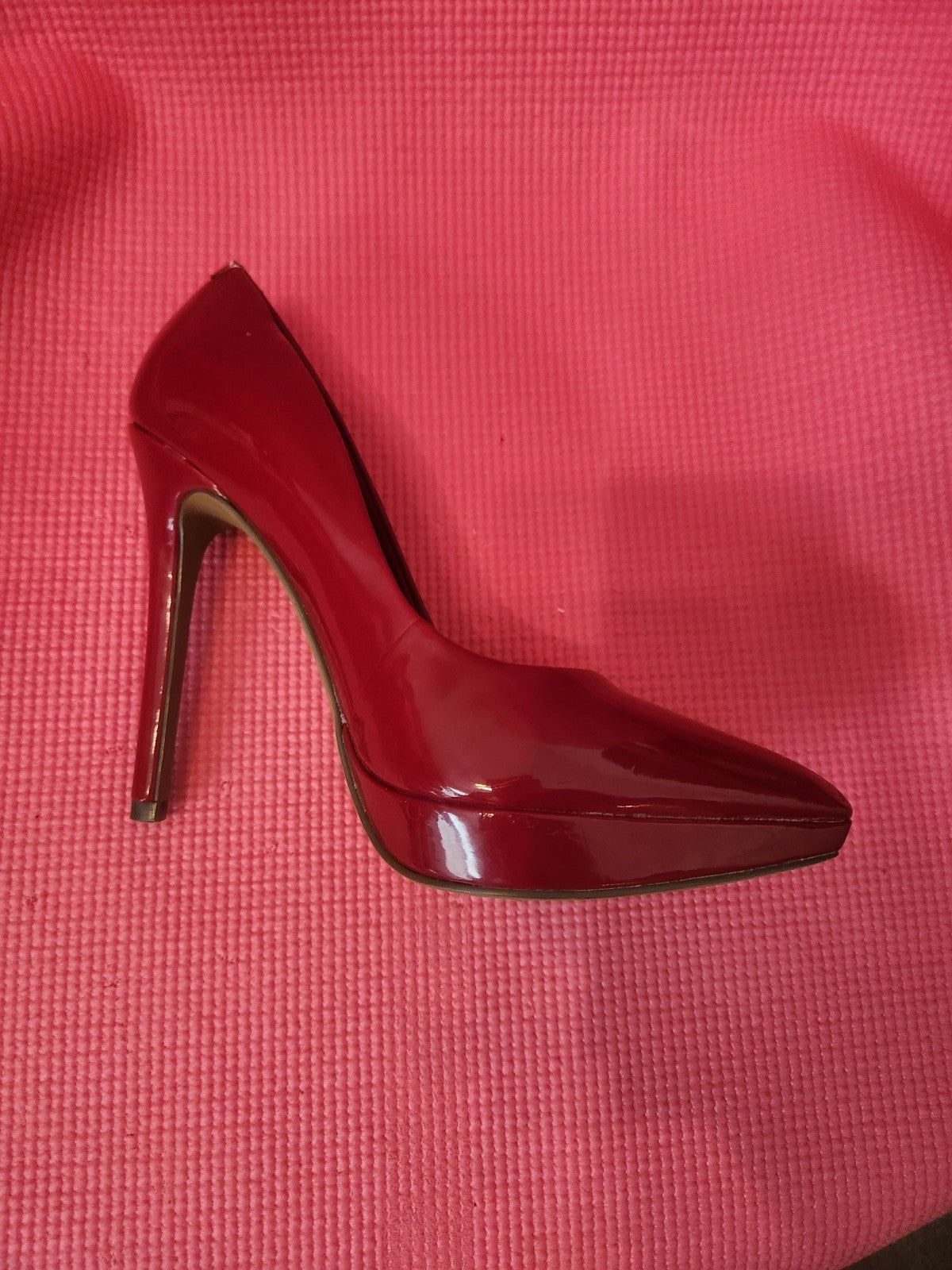 Jessica Simpsons Red or Black Patent Leather High Heels size 6