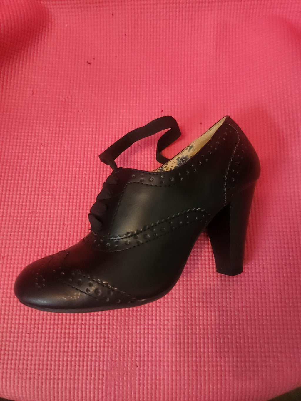 American Eagle Womens size 6 Black Shoes