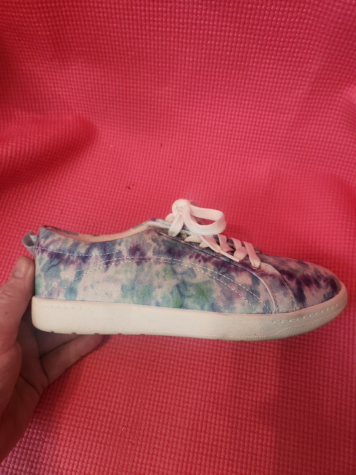 Easy Spirit Tie-dye shoes Size 6