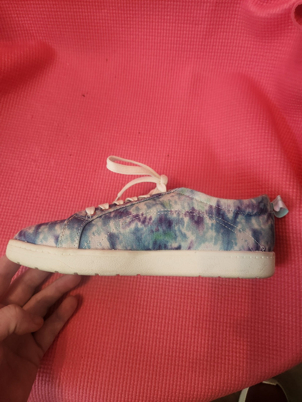 Easy Spirit Tie-dye shoes Size 6